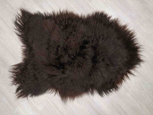 Icelandic Sheepskin: Chocolate Brown: 110-120cm or 44" to 48": Gallery Item 