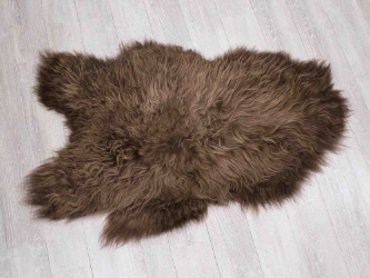 Dyed Icelandic Sheepskin: Nougat: 110-120cm or 44" to 48": Gallery Item 