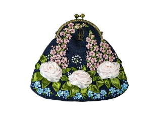 Hand Embroidered Burlap Handbag: Gallery Item 
