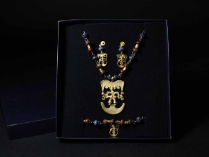 Reproduction Pre-Colombian Earring, Necklace & Bracelet Jewelry Set: Gallery Item 