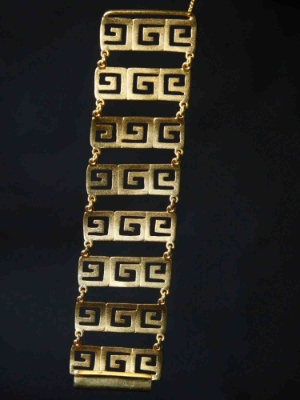 Reproduction Pre-Colombian Gold Spiral Cuff: Gallery Item 