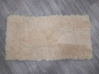 Kalgan Lamb Plate: #3 Grade: Natural White: Gallery Item 