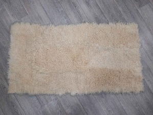 Kalgan Lamb Plate: #3 Grade: Natural White: Gallery Item 