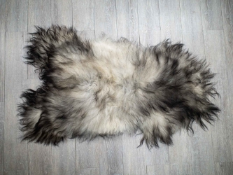 Icelandic Sheepskin: Gray: 120-130cm or 48" to 52": Gallery Item 