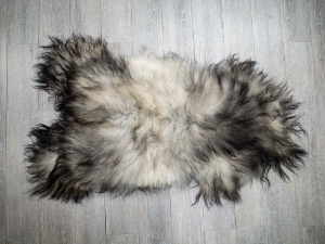Icelandic Sheepskin: Gray: 120-130cm or 48" to 52": Gallery Item 